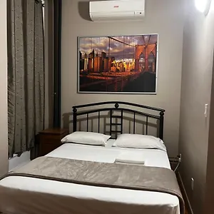 https://howard-guesthouse.niagara-fallshotels.com
